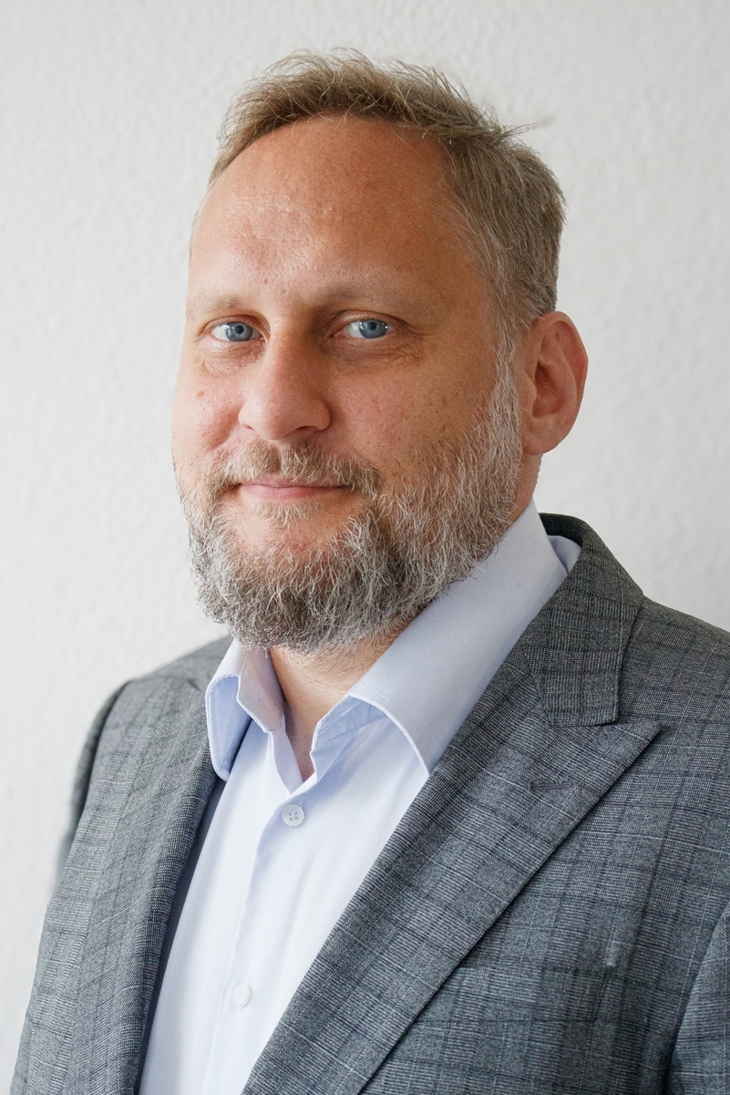 prof. dr hab. Bartłomiej Wierzba - Zastępca Dyrektora ds. Badawczych